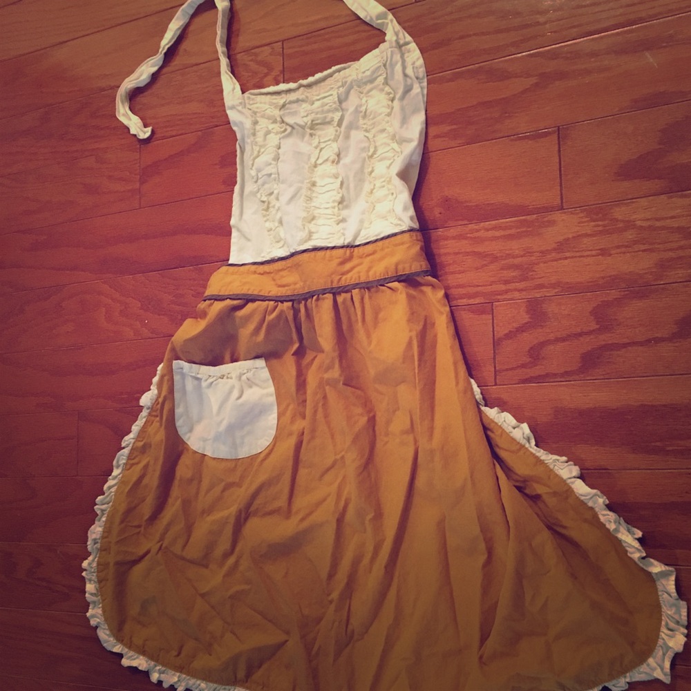 Apron, like new, ivory and mustard/gold
